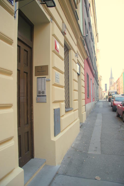 Vlkova Palace Praga Exterior foto